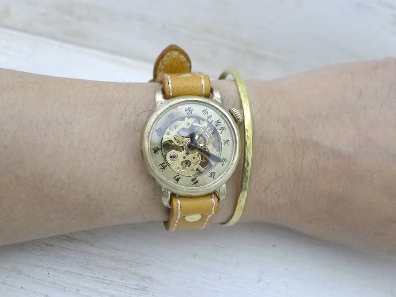 倭ノ刻手巻一 旧漢数字インデックス ミシンステッチベルト 手巻きBrass34mm 手作り腕時計 BHW148