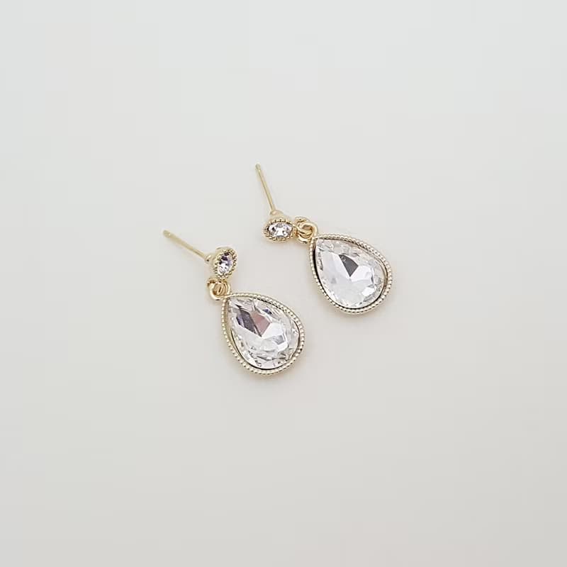 14kgf CZ white drop crystal stud earring
