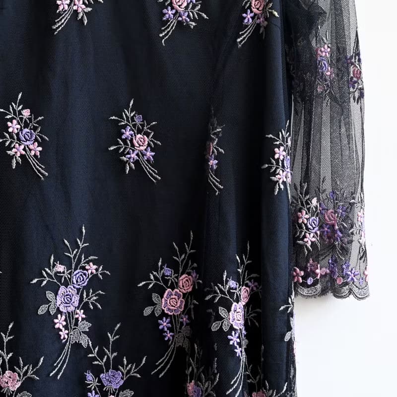 【蛋植物古著】薔薇花束紗質刺繡短袖古著洋裝