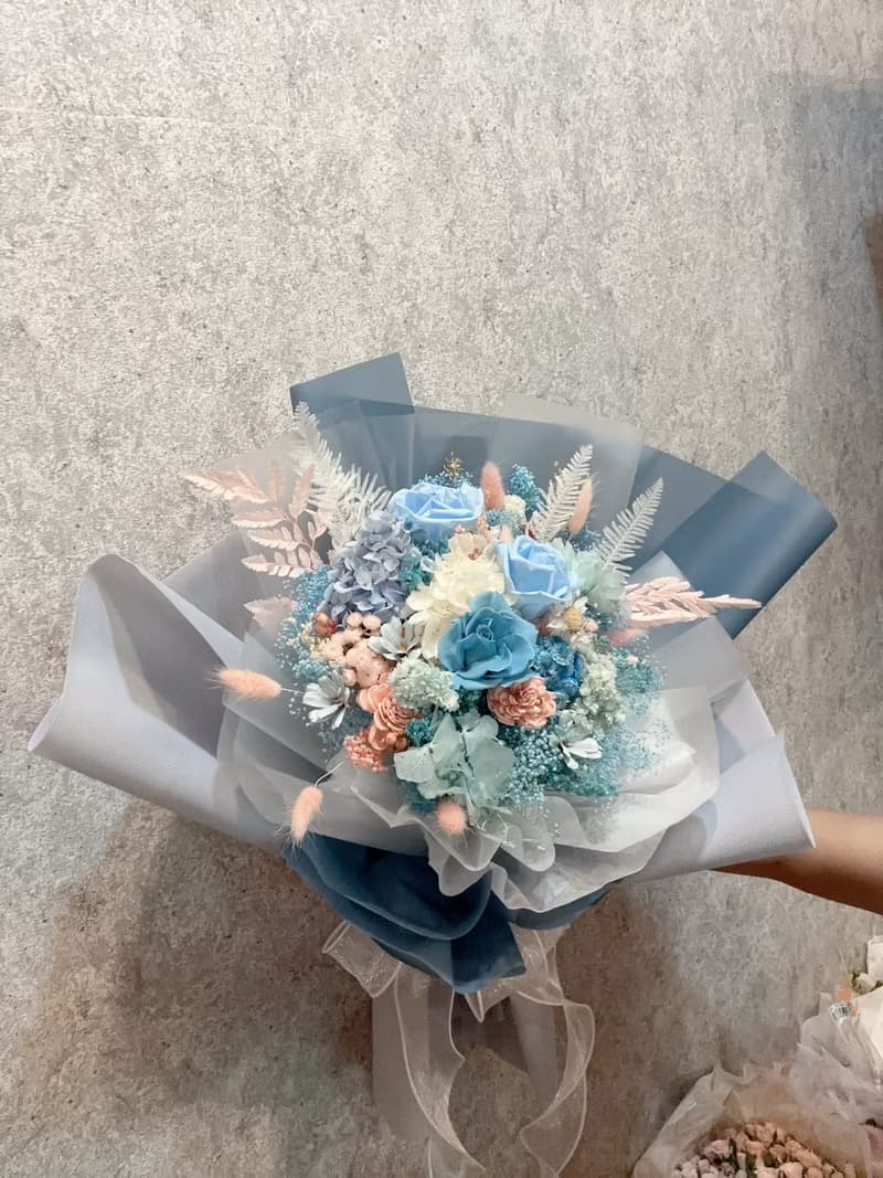 藍色天空 永生花玫瑰花束