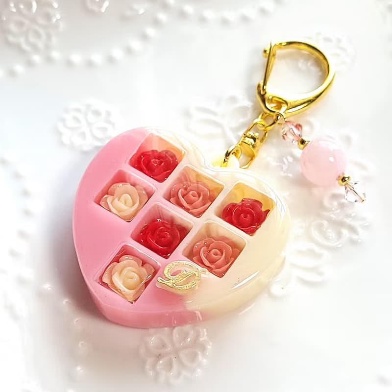 愛心字母盒子玫瑰巧克力鑰匙圈 個人化