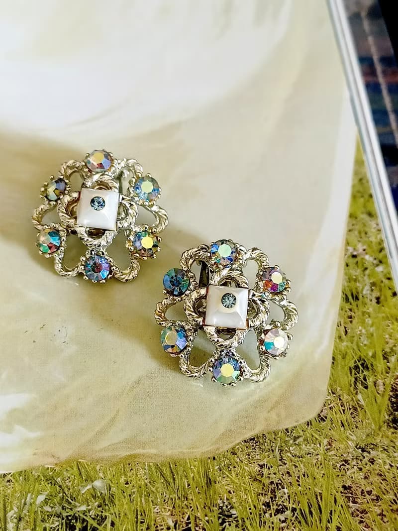 vintage jewelry  唯美極光萊茵六角星 夾式耳環