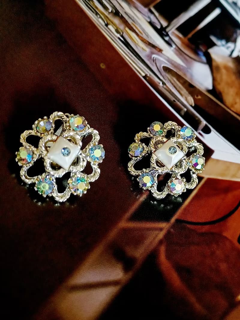 vintage jewelry  唯美極光萊茵六角星 夾式耳環