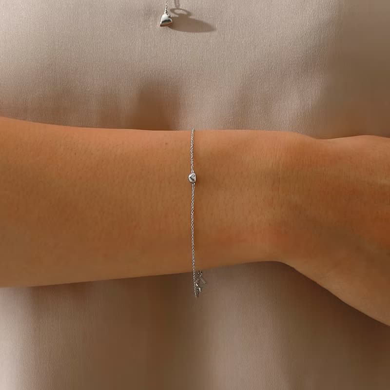 tiny heart bracelet SV ニッケルフリーブレスレット　小さなハートのブレスレット　シルバー　ロジウム