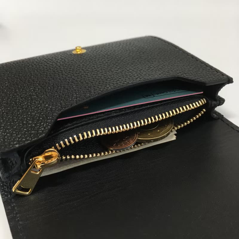 經典荔枝紋牛皮短夾/黑