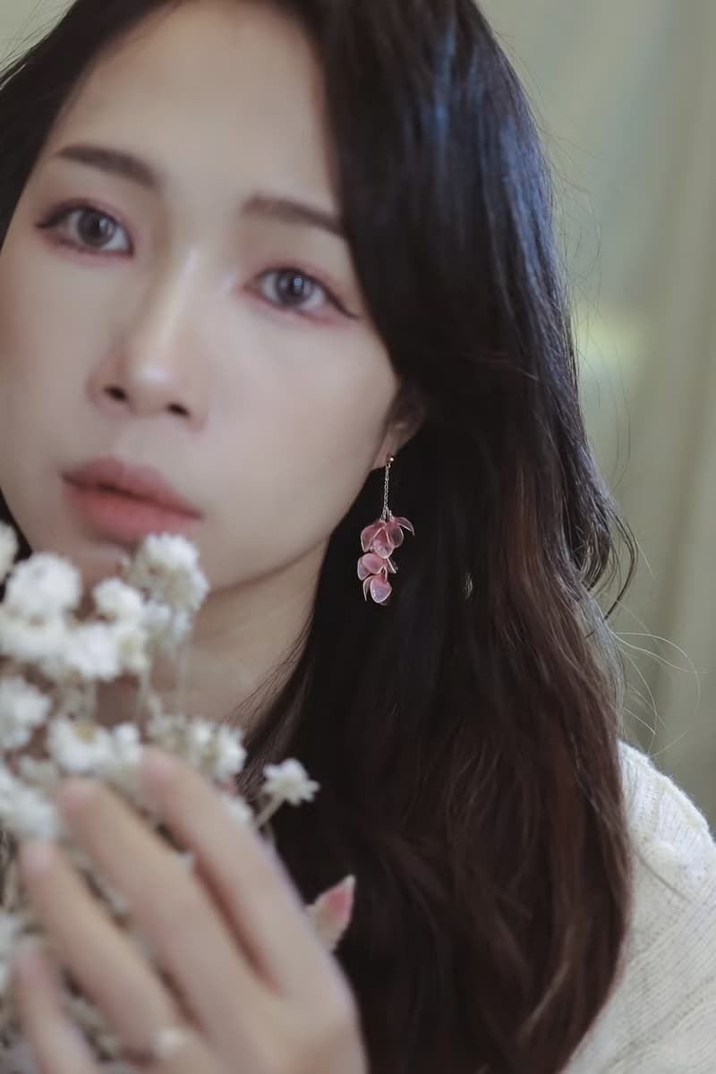 蝶戀  蝴蝶花球垂墜花可拆式 2way 不對稱耳環 水晶花 樹脂花