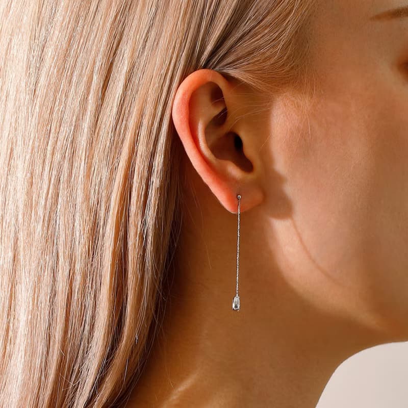 sway-drop pierced earring SV　ニッケルフリーピアス　キュービックジルコニアのしずくが揺れるおしゃれなデザイン シルバー　ロジウム