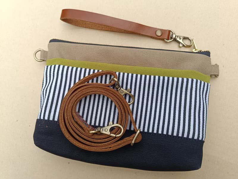 手拿包 Lovely Canvas Pouch and Crossbody, Striped Design 化妝包 /收納袋