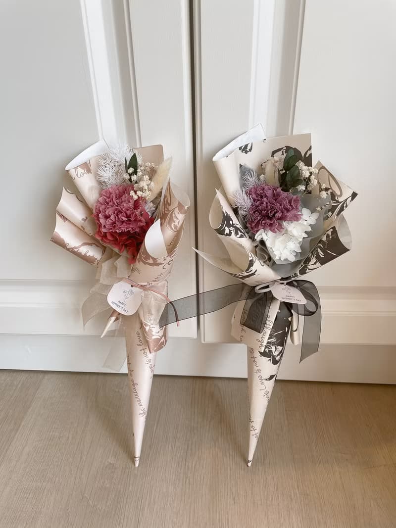 現貨/永生康乃馨/康乃馨甜筒花束/韓式花束/韓式康乃馨/母親節花