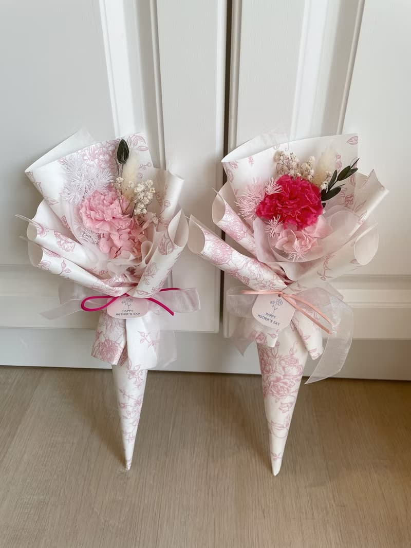 現貨/永生康乃馨/康乃馨甜筒花束/韓式花束/韓式康乃馨/母親節花