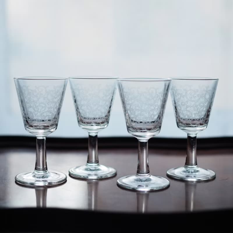 法國 Luminarc 復古高腳小洒杯 / 一套 2 個