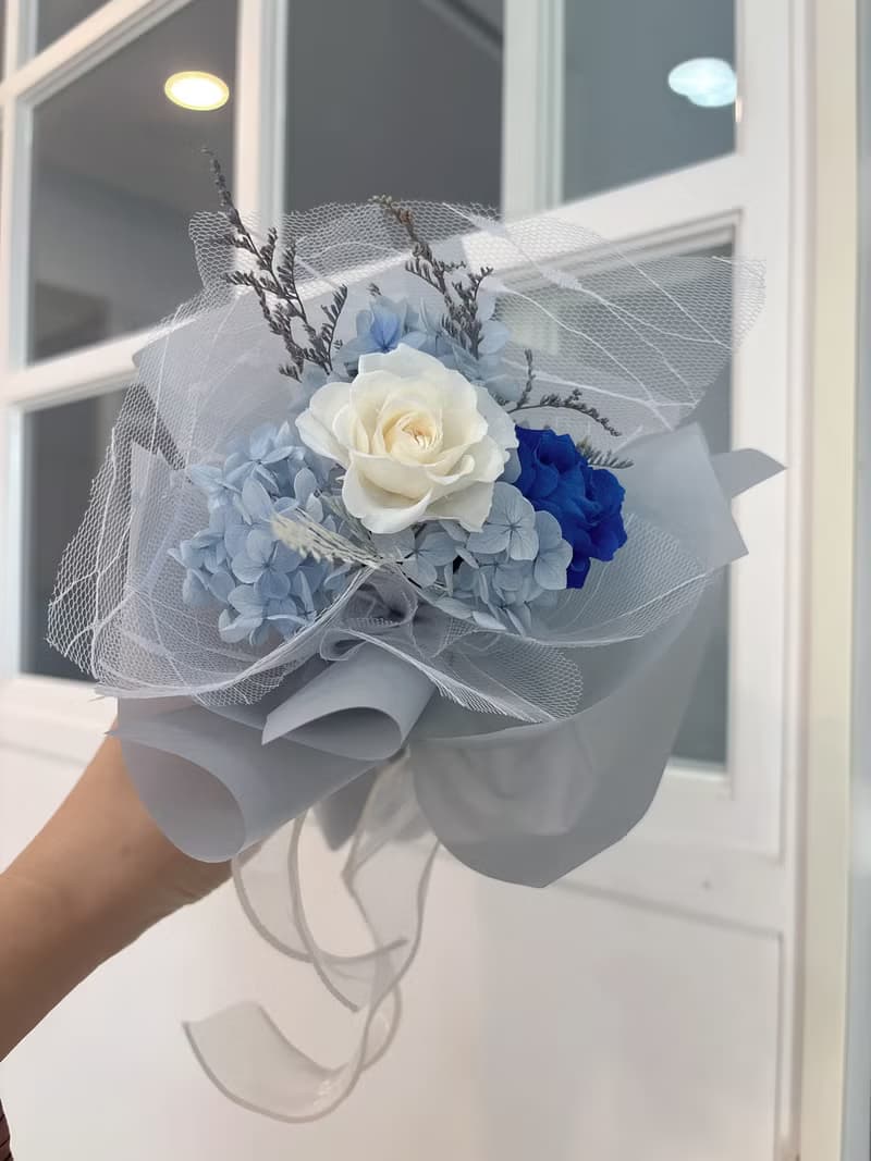 靜月藍調 日本永生玫瑰花束