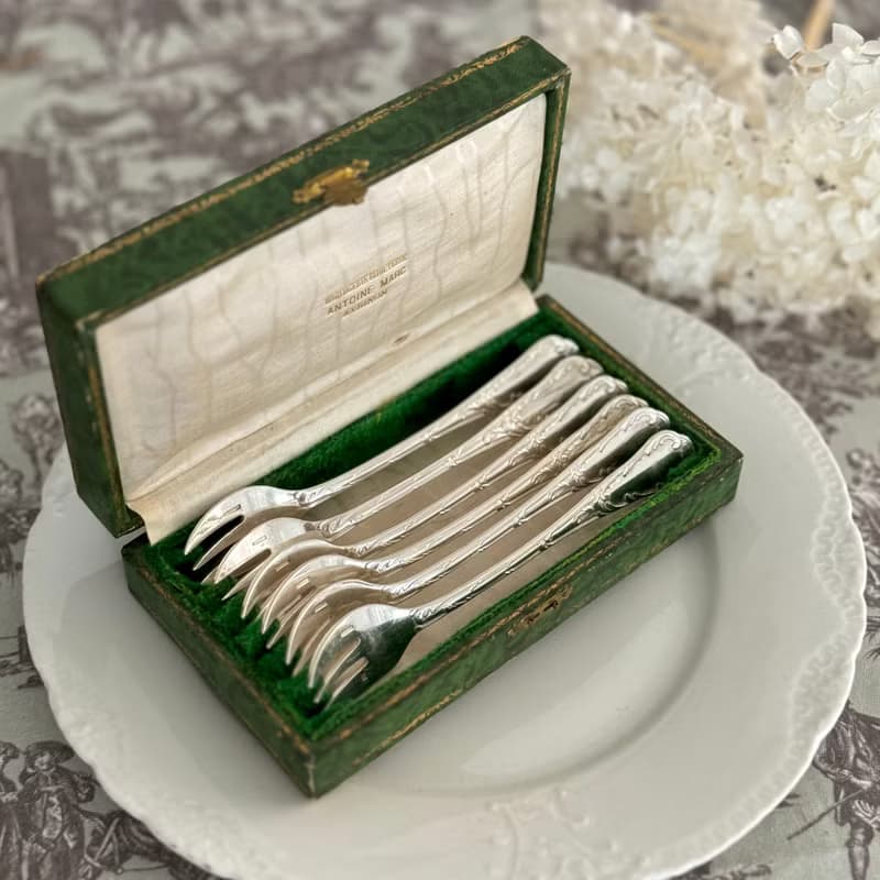 40676-珍藏法國古董CHRISTOFLE鍍銀叉6支附盒