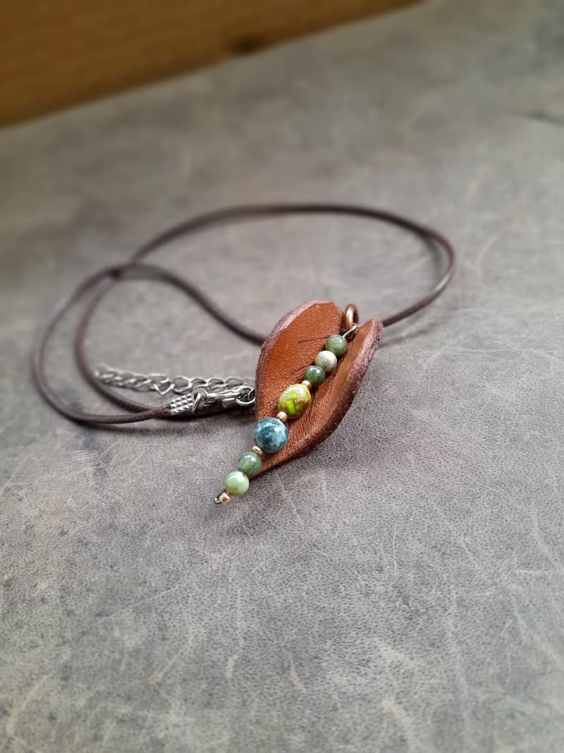 Leaf Necklace, Handmade Leather Leaf Pendant Necklace, Moss Agate/Green Jasper