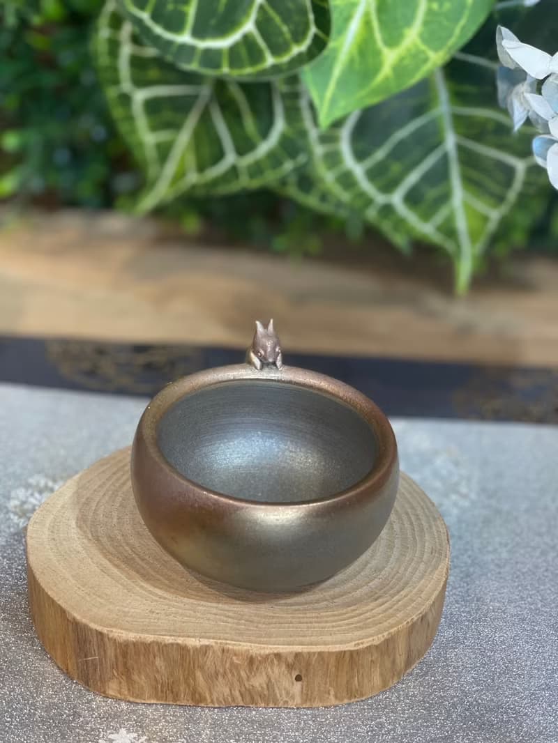手捏兔子柴燒杯