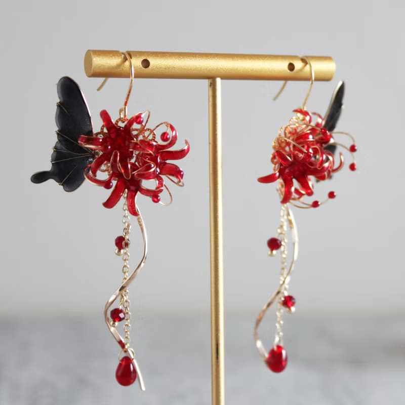 【彼岸花蝴蝶耳環】紅色彼岸花耳環  蝴蝶垂墜 耳環 耳夾