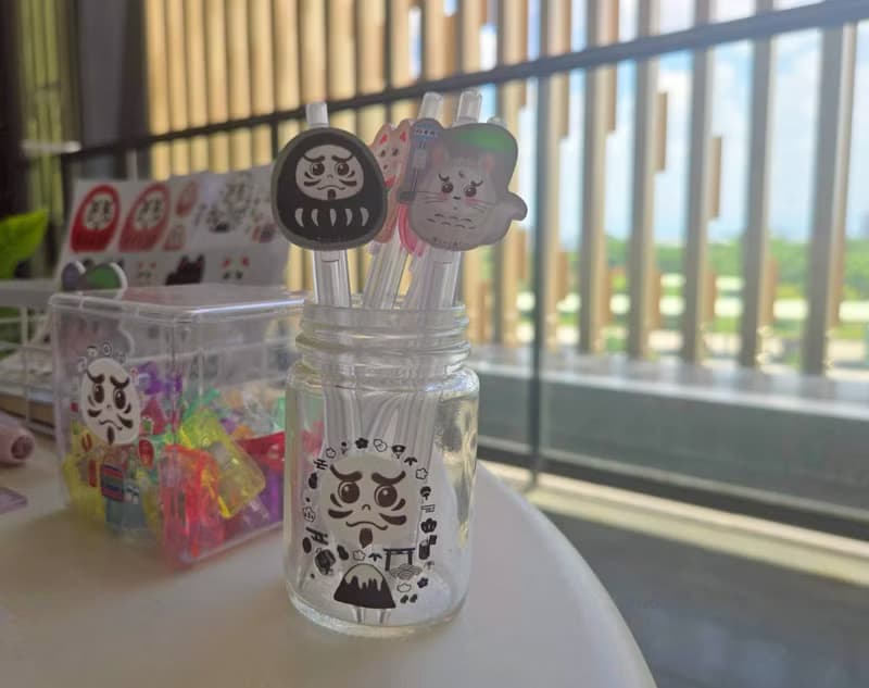 獨家だるま 車貼 文具 筆電 手機殼 行李箱 水壺 鐵盒 玻璃 貼紙