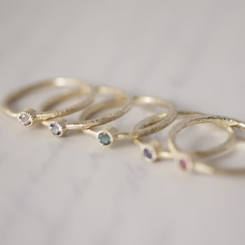 K18 Peridot birthstone ring [R050K18PD]