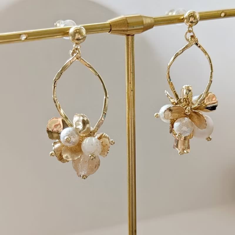 1KM 展開儀式感•金花珍珠垂墬耳環