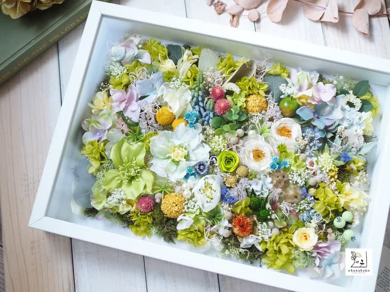 【特別な日のお祝い・誕生日・結婚祝い】カラフルフラワーズ_プリザーブドフラワーとドライフラワーの花盛りフレームB4サイズglassart_flowersart