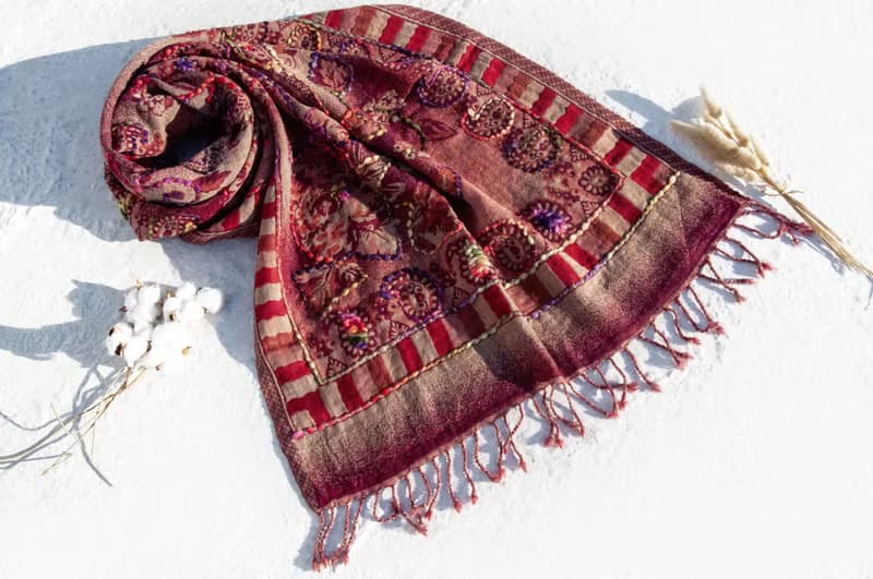 喀什米爾Cashmere/水煮羊毛披肩/針織圍巾/刺繡圍巾/羊絨披巾-花