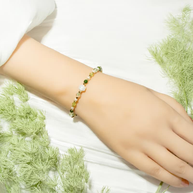綠色玫瑰花 - 翠幽靈 橄欖石 綠碧璽 白蝶貝 天然石手鍊