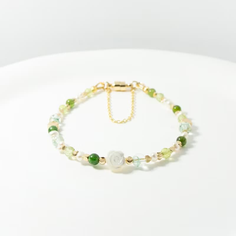 綠色玫瑰花 - 翠幽靈 橄欖石 綠碧璽 白蝶貝 天然石手鍊