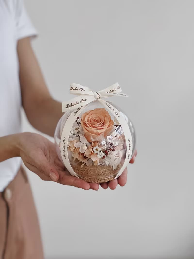 【永生玫瑰花玻璃球】• 情人節禮物/生日禮物/永生花/永生玫瑰花