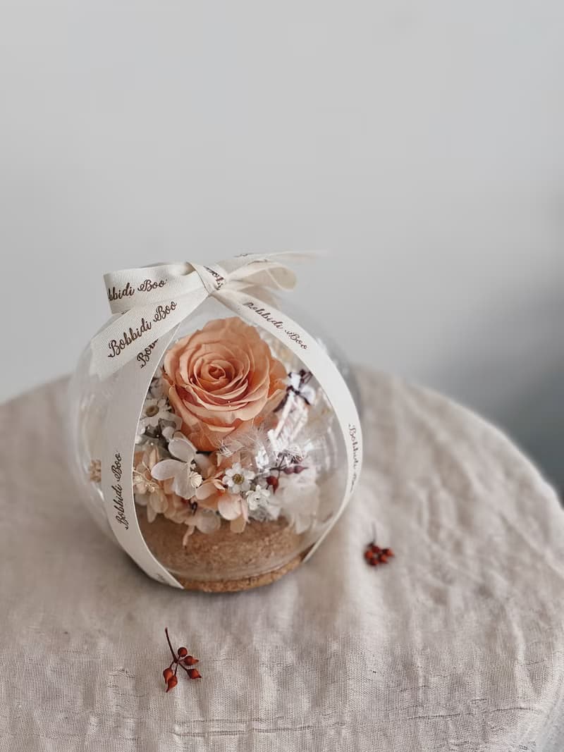 【永生玫瑰花玻璃球】• 情人節禮物/生日禮物/永生花/永生玫瑰花