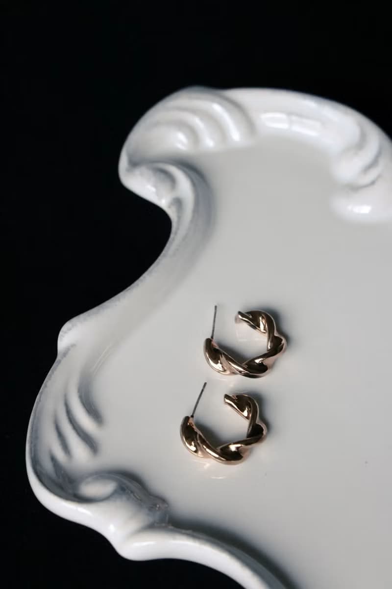 COR-DATE / UNISEX / 古金色旋繞圓弧耳環