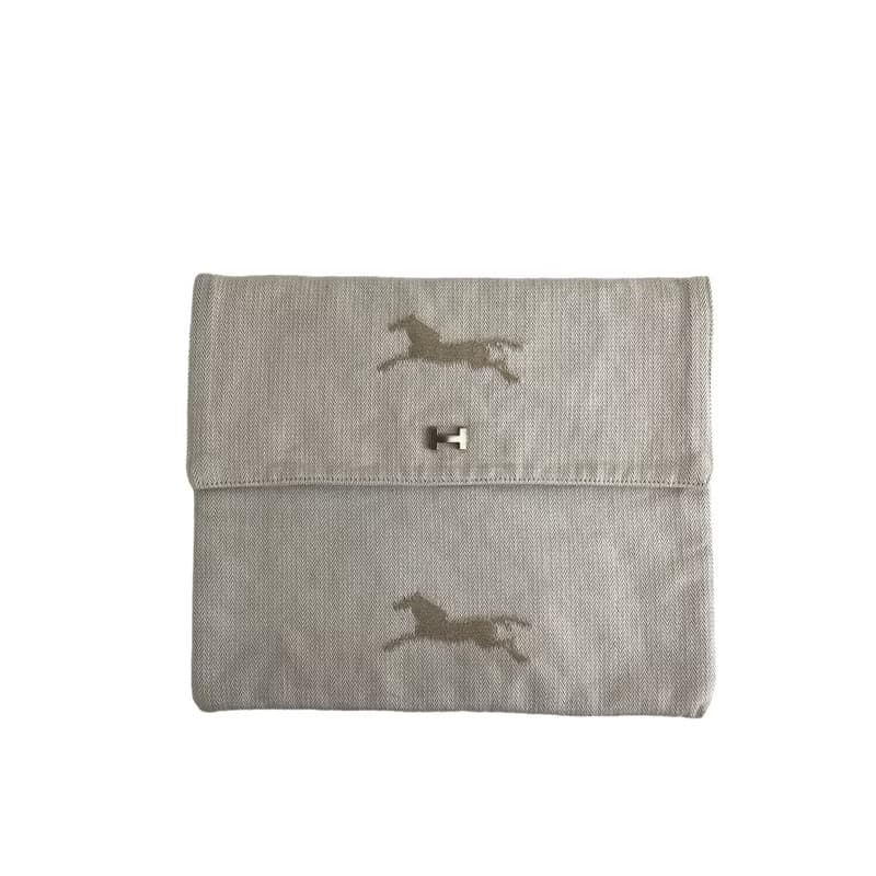 【 日本直送　名牌中古包 】HERMES エルメス Hロゴ ホース キャンバス クラッチバッグ ホワイト vintage ヴィンテージ オールド ui7ee4