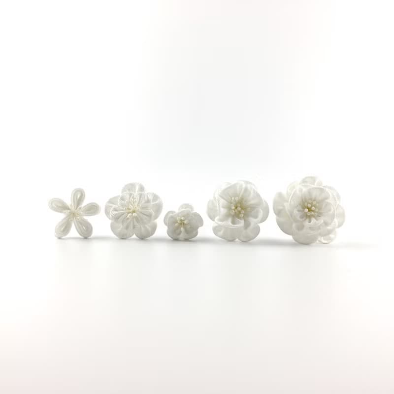 Kaika Ato / 山茶茶-小尊爵白 / 日式和風布花 / つまみ細工 花簪