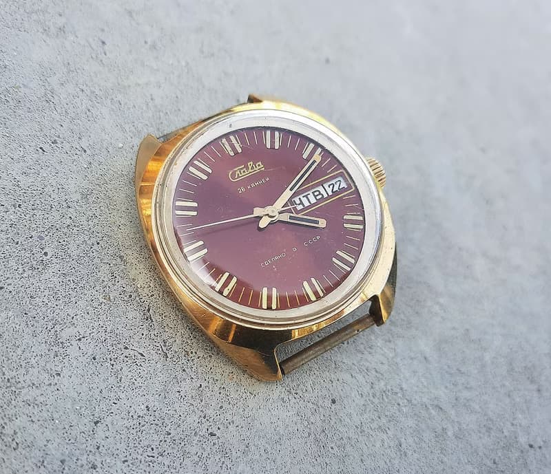 Mechanical wind up Soviet watch SLAVA 26 jewels – mens wristwatch vintage