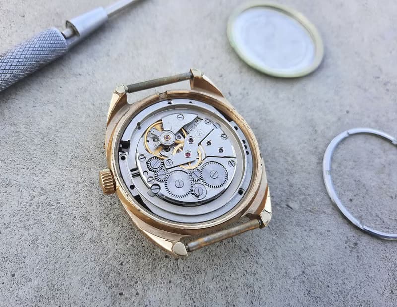 Mechanical wind up Soviet watch SLAVA 26 jewels – mens wristwatch vintage