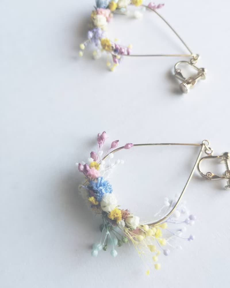 hanakanmuriの雫フープピアス/イヤリング/お花畑のハンモック