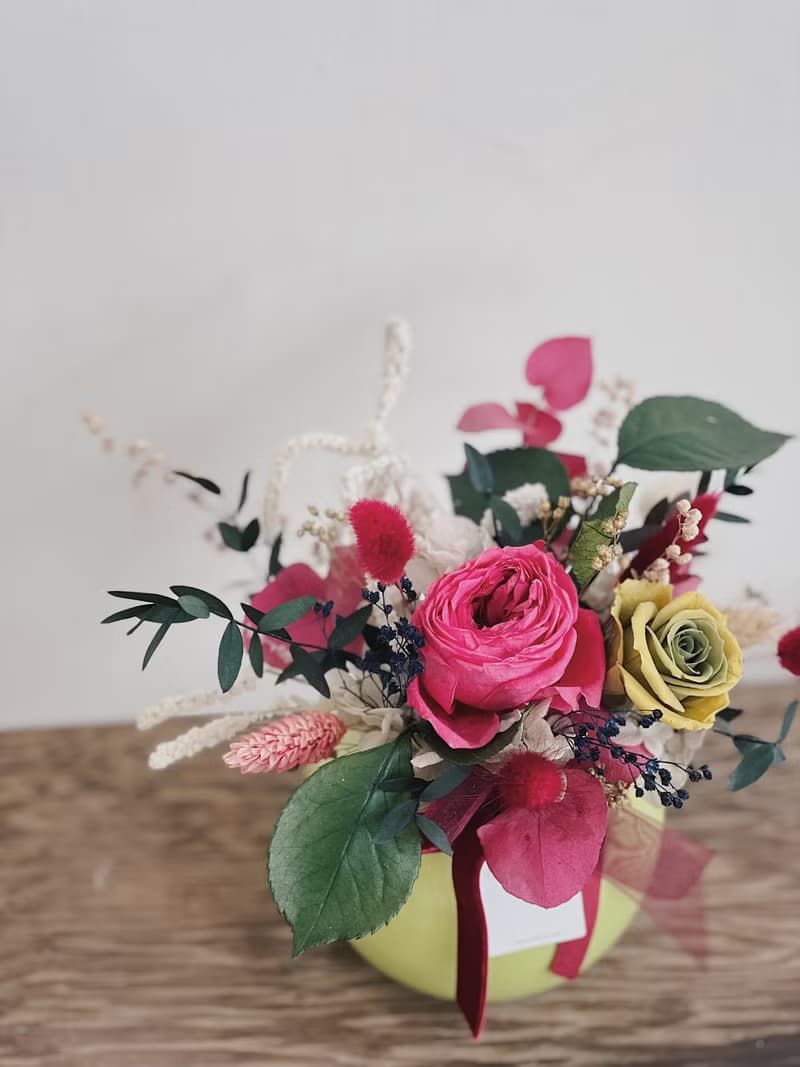 【永生玫瑰花盆花】• 情人節禮物/生日禮物/永生花/永生玫瑰花