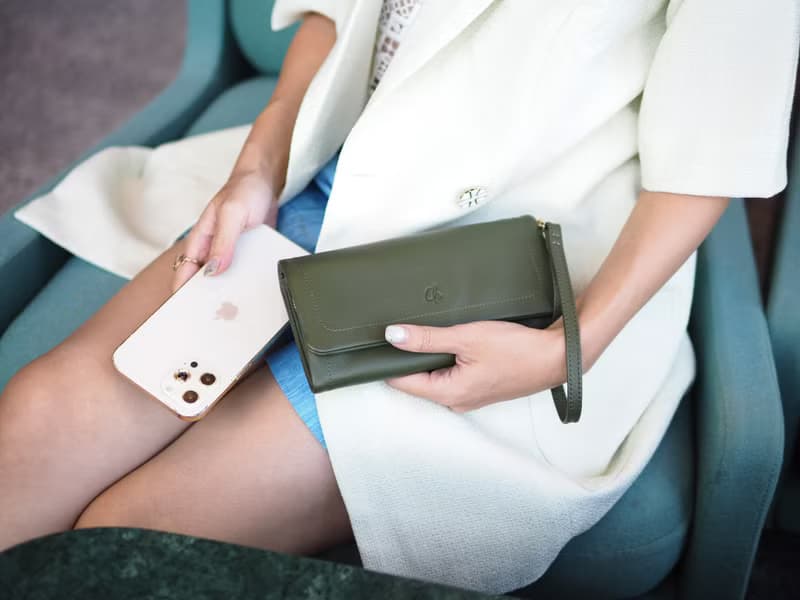 Mousse wallet (Moss Green) : Long wallet, soft leather wallet, Green