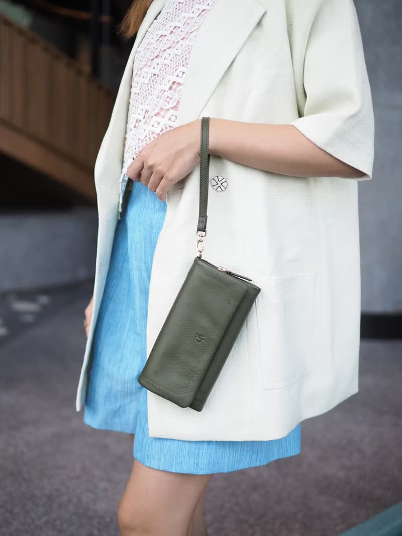 Mousse wallet (Moss Green) : Long wallet, soft leather wallet, Green