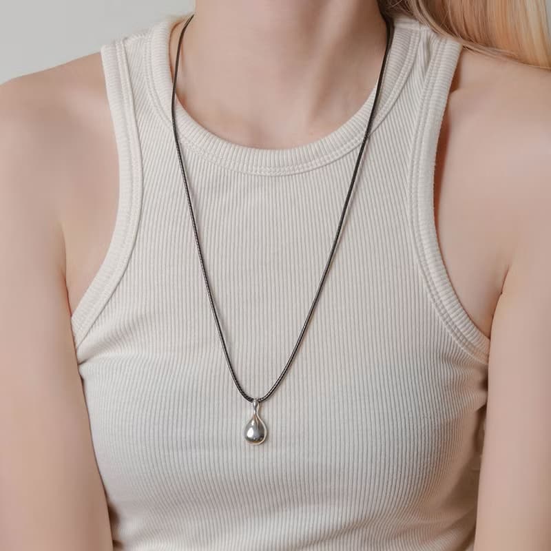 Dewdrop Necklace 露珠純銀項鍊 (配黑繩) 水滴造型純銀墜子設計