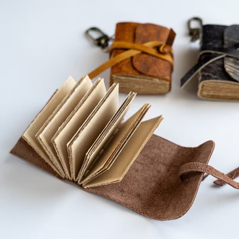 鑰匙鏈 Mini Book Keychain