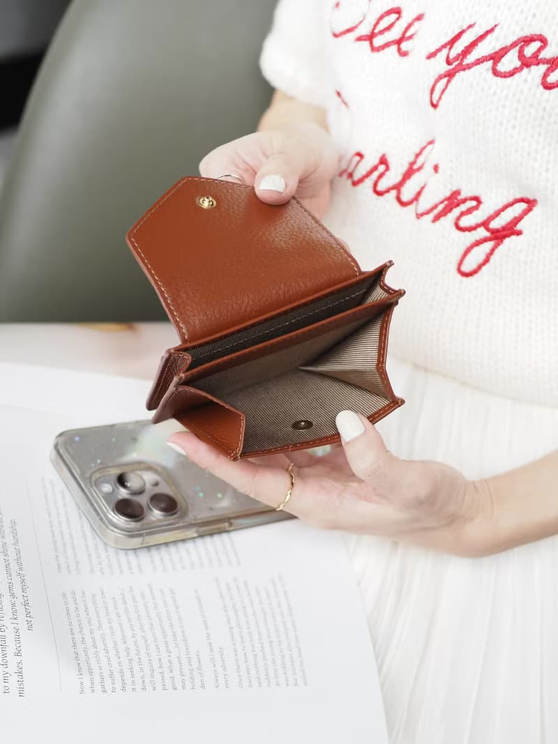 Daily (Chocolate) : Mini wallet, short wallet, cow leather, Brown