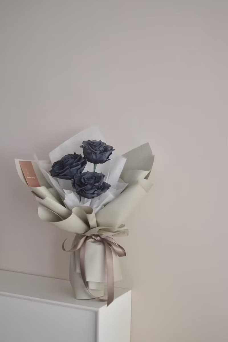 /3朵厄瓜多灰藍色玫瑰花束/七夕 求婚 情人節 紀念日 生日 母親節