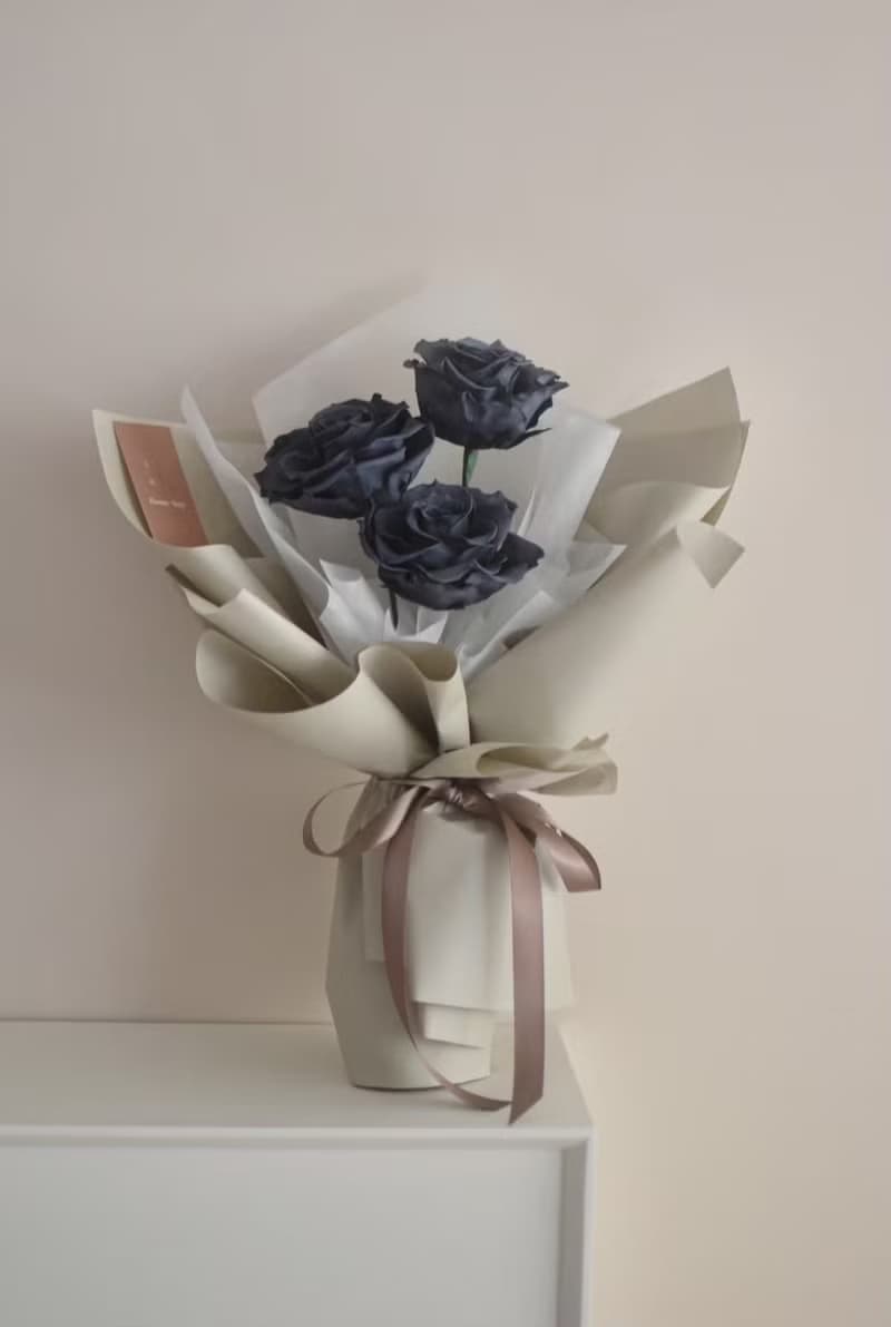 /3朵厄瓜多灰藍色玫瑰花束/七夕 求婚 情人節 紀念日 生日 母親節