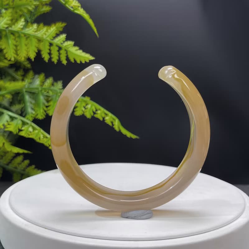 精品精選 開口貓爪瑪瑙手镯 63MM 冰潤起光飄花香槟金 財富繁榮