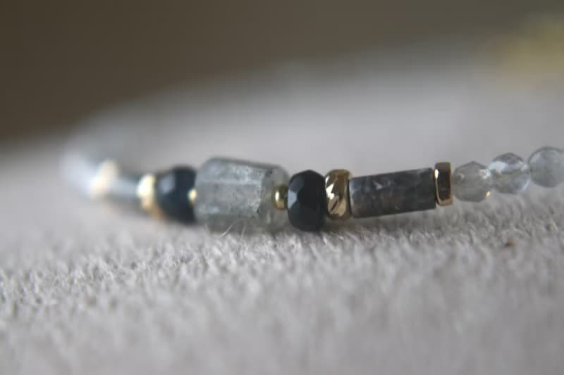 手鍊 光譜石 藍寶石 天然石 - 滿足 -