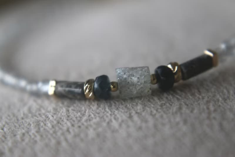 手鍊 光譜石 藍寶石 天然石 - 滿足 -