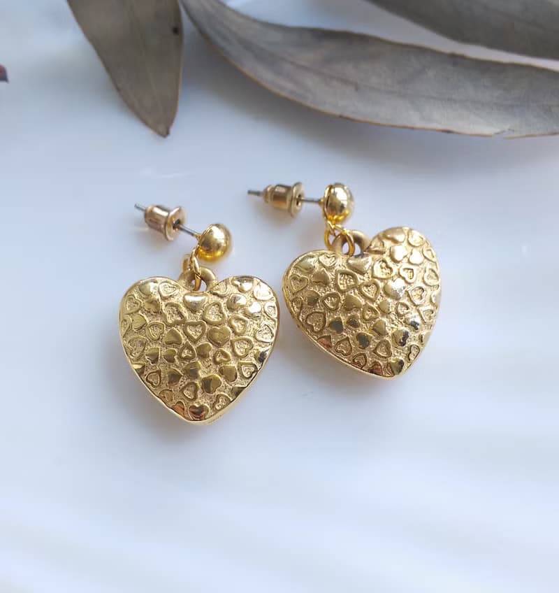 Vintage Jewelry 西洋古董飾品 垂墜 金色調 優雅愛心 針式耳環