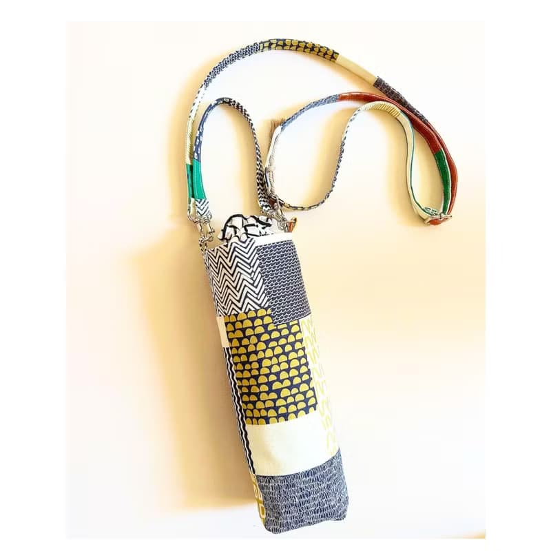 我的保溫瓶有件厚夾克