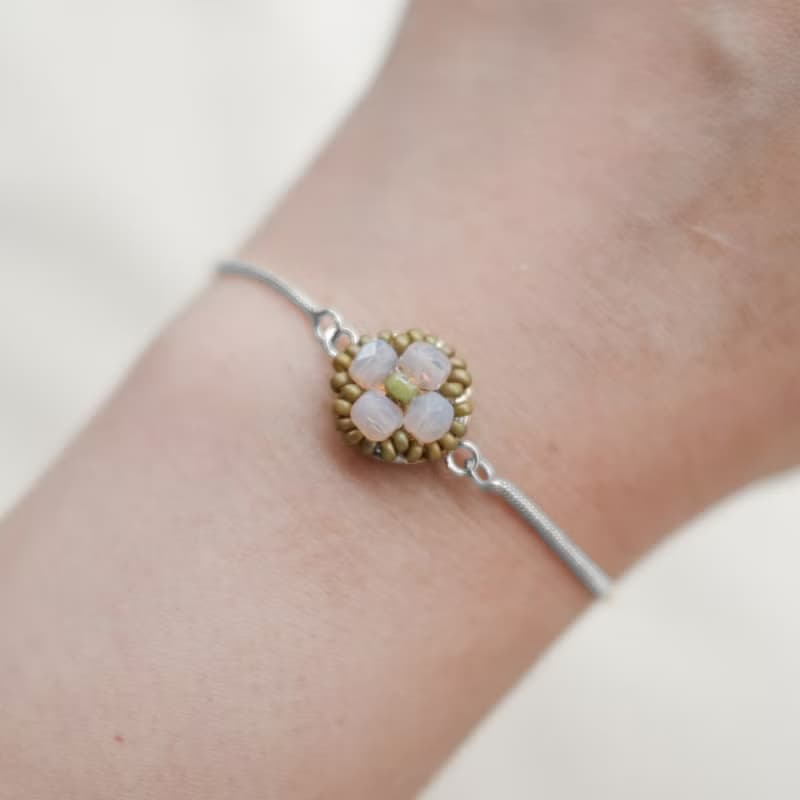 描邊小花手鍊-銀