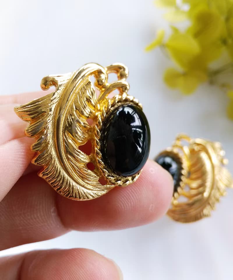 Vintage Jewelry 西洋古董飾品 GJD 金色羽毛  夾式耳環
